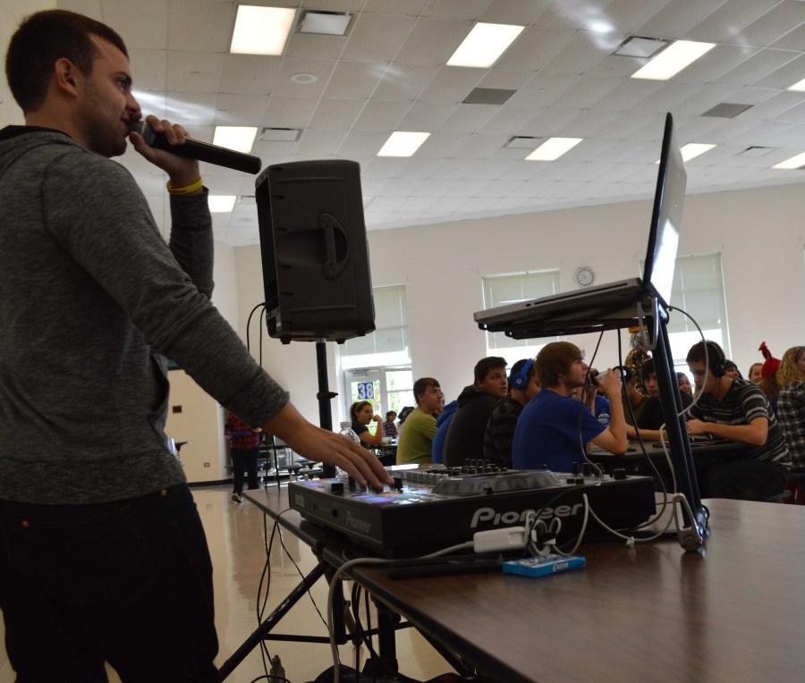 B96 DJ Simone performed at lunch periods on Oct. 8. 