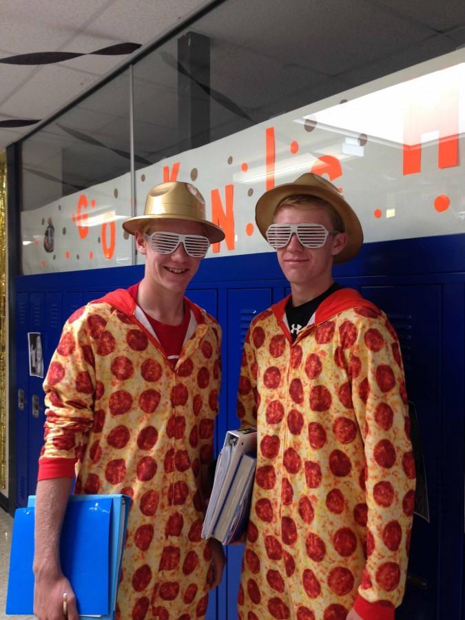 Juniors Dan Franck and Clark Hendricks
take pizza parties to the next level with their twin wear apparel. 
