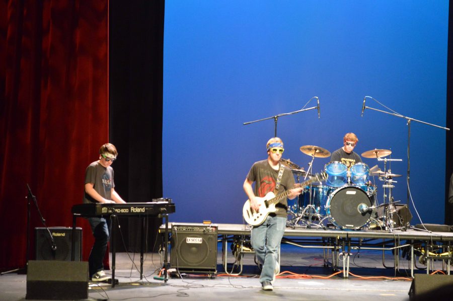 Student bands battle on the KHS stage