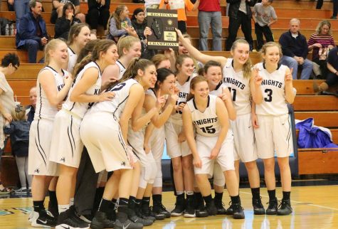 Girl’s varsity basketball has record breaking season