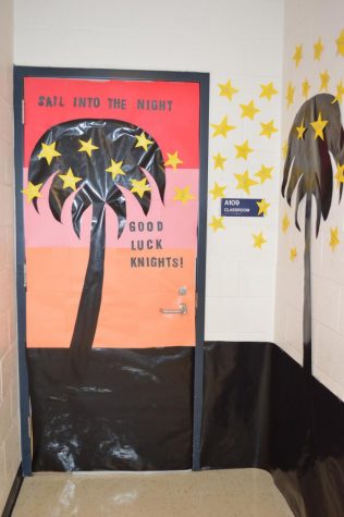 Photo gallery: Hallway decorating and banner designs
