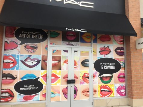 New stores open in the Commons