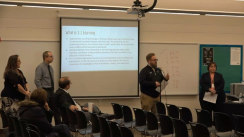 Kaneland board members approve of switching to the 1:1 initiative
