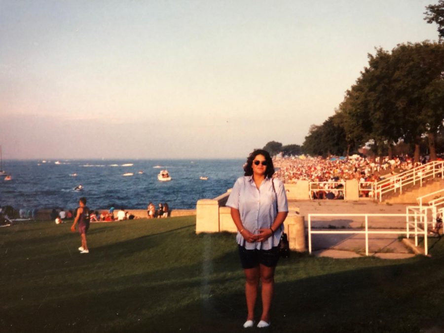 After obtaining her visa card and immigrating to the U.S. in 1992, Arcelia Salinas visits The Shedd Aquarium in Chicago.