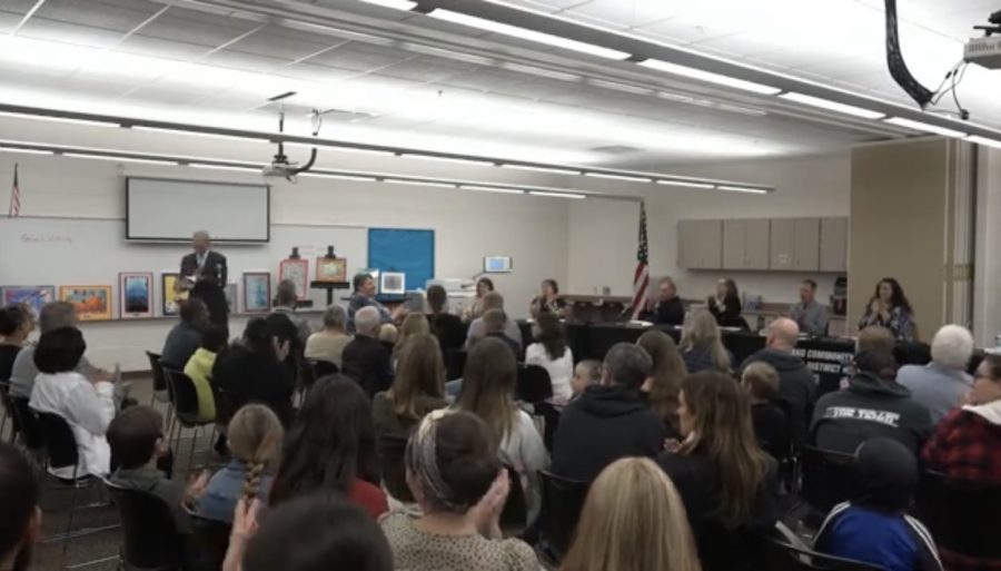 District+Superintendent+of+Schools+Dr.+Todd+Leden+introduces+the+Art+Award+to+a+crowd.+Students+who+get+first+place+get+a+%2450+check%2C+and+students+in+second+place+get+a+%2425+check.+